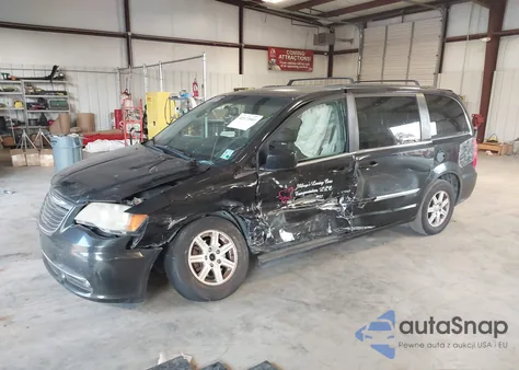 2012 Chrysler Town & Country Touring from USA, damaged, VIN 2C4RC1BG9CR126964